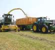 Sieczkarnia John Deere 7350 + Ciągnik 6930 + Przyczepa Joskin 20000 TRC