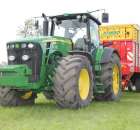 Ciągnik rolniczy John Deere 8530