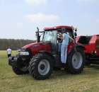 Ciągnik Case 115 + Prasa zwijająca Case IH RB454