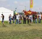 Widownia pokazu maszyn 21-22 Maj Kąkolewo