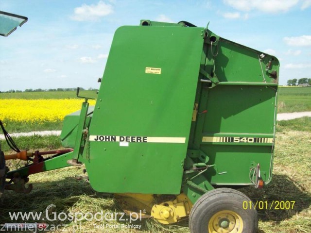 Prasa John Deere 540