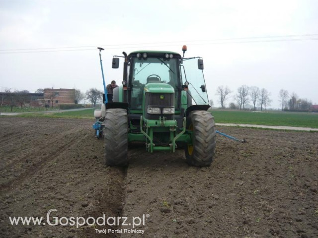 Załadunek kukurydzy i nawozu;p