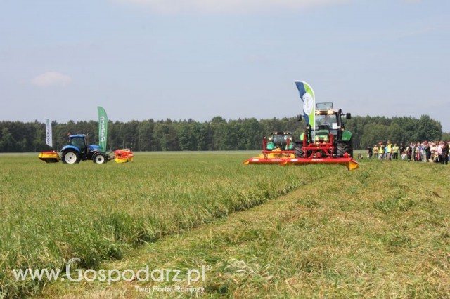 Kosiarka Unia Famarol Alk xL 3,0 (na tyle ciągnika) oraz Alka xLc 3,0 (z przodu) + Ciągnik Deutz-Fahr