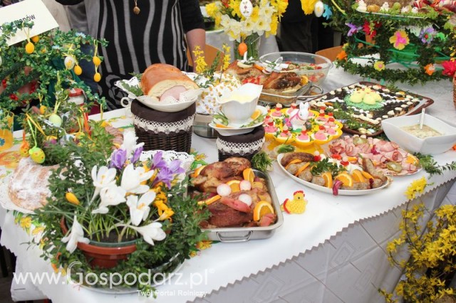 Fotoreportaż z prezentacji stołów wielkanocnych Wojbórz 2011
