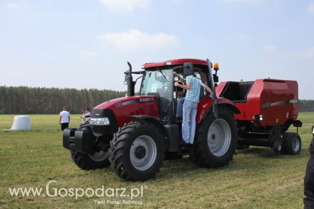 Ciągnik Case 115 + Prasa zwijająca Case IH RB454