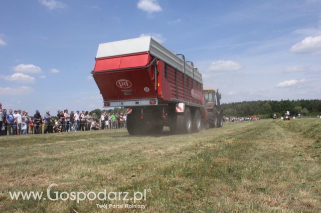 Przyczepa samozbierająca firmy Lely