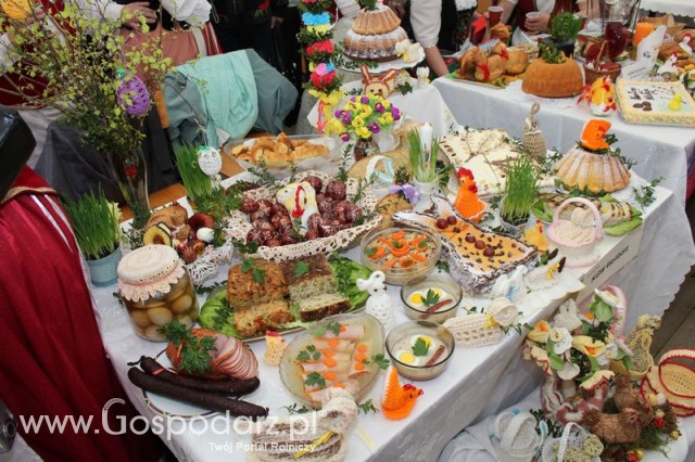 Fotoreportaż z prezentacji stołów wielkanocnych Wojbórz 2011