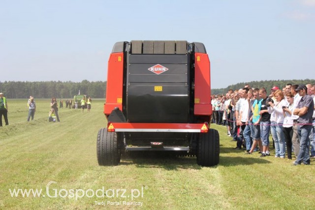 Prasa Zwijająca Kuhn VB 2160 OC + Ciągnik John Deere 6630