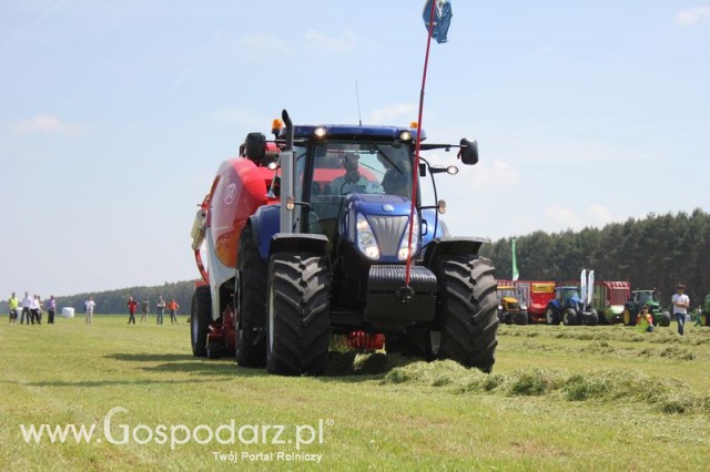 Praso-owijarka Lely Welger RPC445 Tornado + Ciągnik New Holland