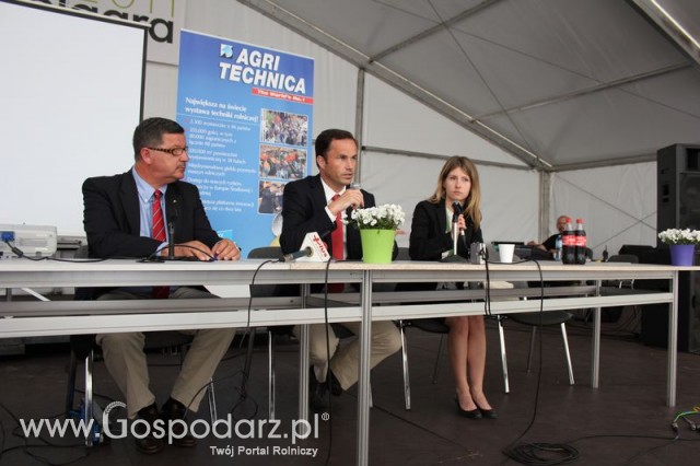 Konferencja prasowa - 4