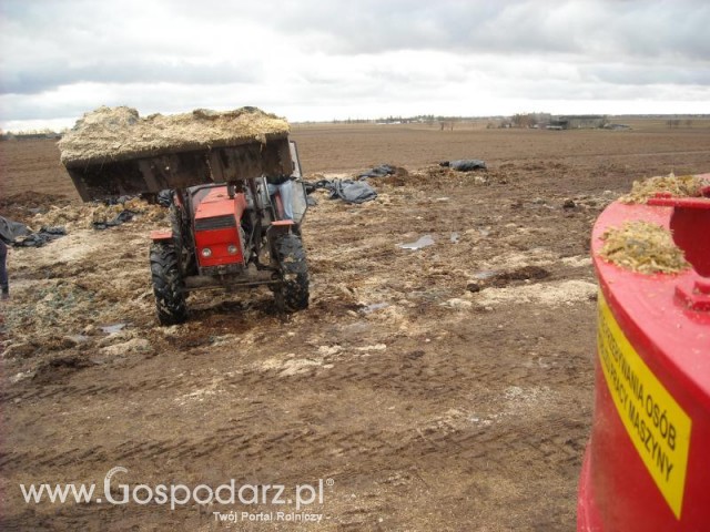 Ładowanie paszowozu