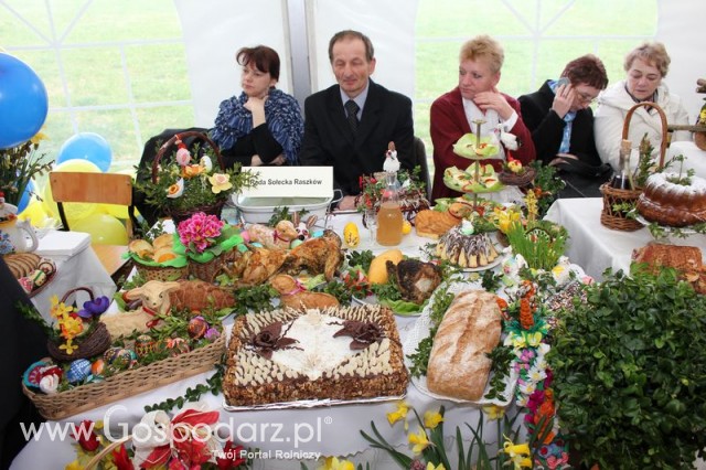 Fotoreportaż z prezentacji stołów wielkanocnych Wojbórz 2011