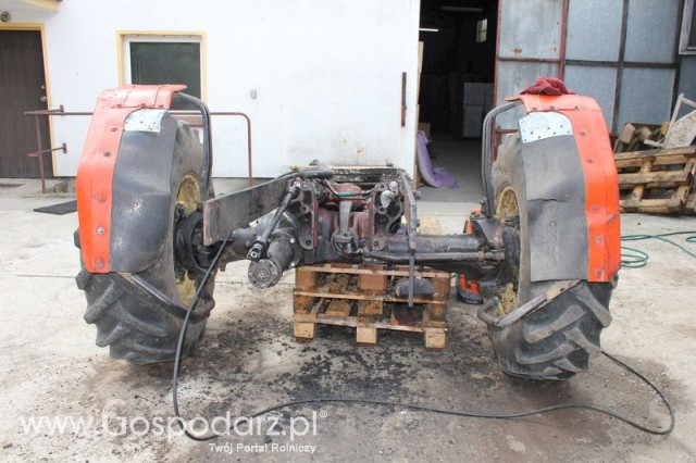 Przednia oś Ursus 1614 