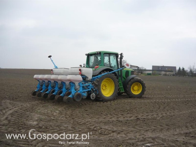 John Deere 6820 + Siewnik pneumatyczny do kukurydzy Monosem