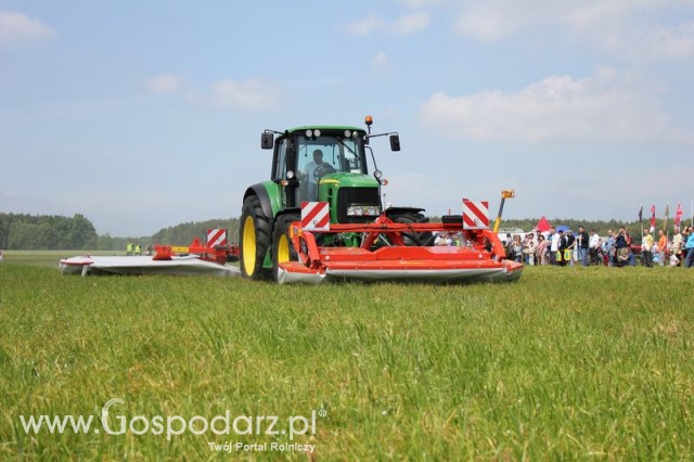 Kosiarka KUHN GMD 8730 i GMD 802F + Ciągnik John Deere 7530