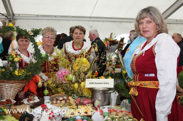 Fotoreportaż z prezentacji stołów wielkanocnych Wojbórz 2011