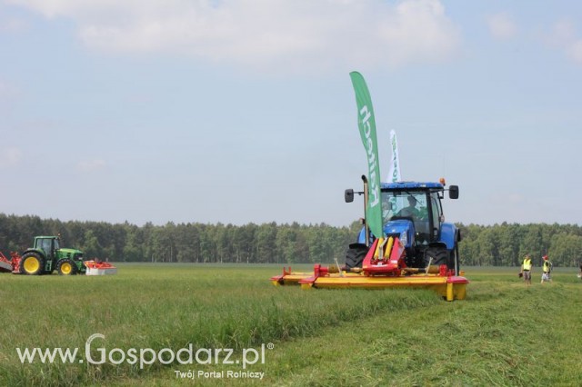 Kosirka Alpha a-motion NovaCAT + Ciągnik Valtra