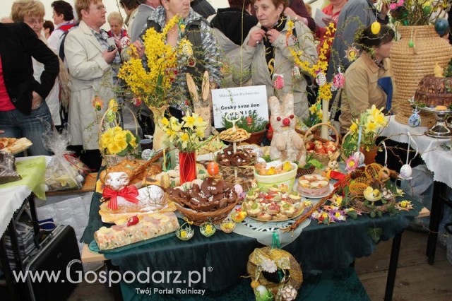 Fotoreportaż z prezentacji stołów wielkanocnych Wojbórz 2011