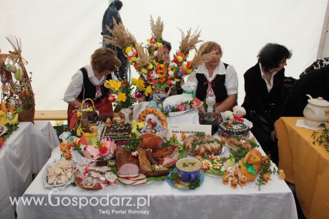 Fotoreportaż z prezentacji stołów wielkanocnych Wojbórz 2011