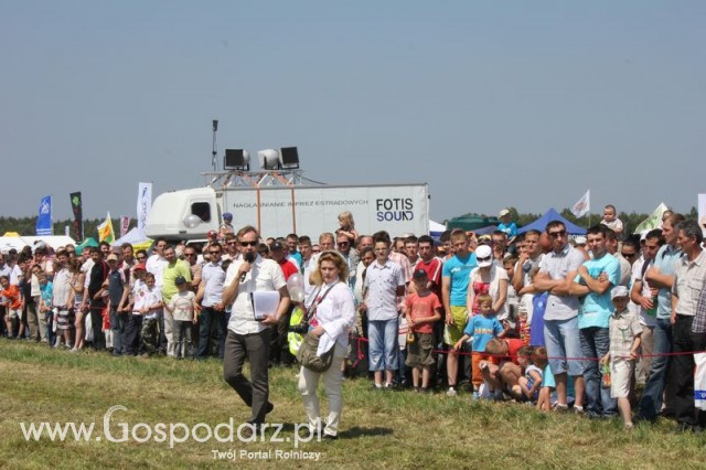 Widownia pokazu maszyn 21-22 Maj Kąkolewo