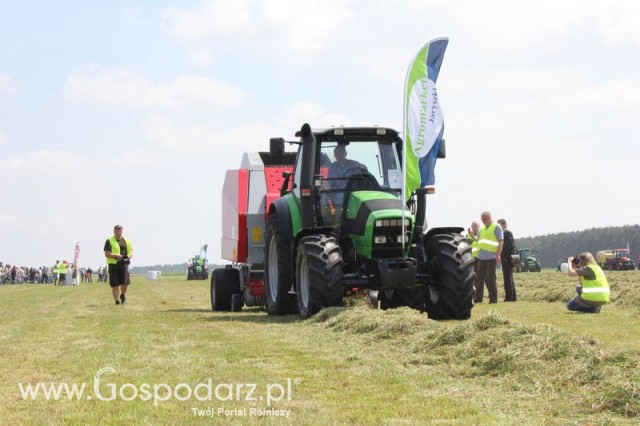 Prasa zwijająca Unia Famarol DF 1,7 zd + Ciągnik Deutz-Fahr Agrotron M600 DCR