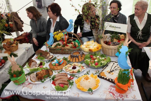 Fotoreportaż z prezentacji stołów wielkanocnych Wojbórz 2011