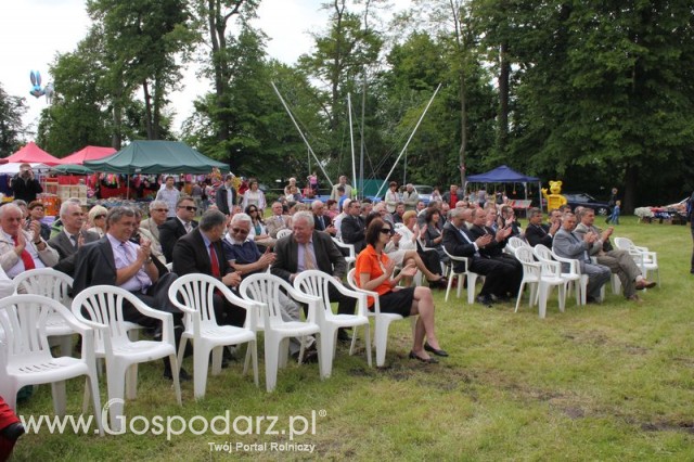 Wizytacja gości na stoiskach wystawców