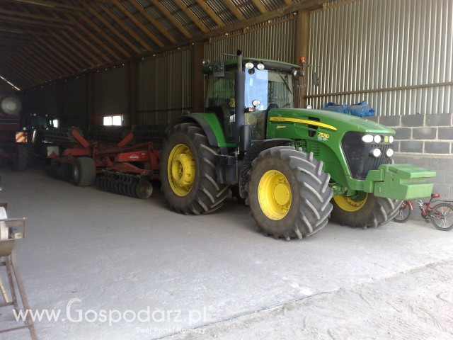 John Deere 7930