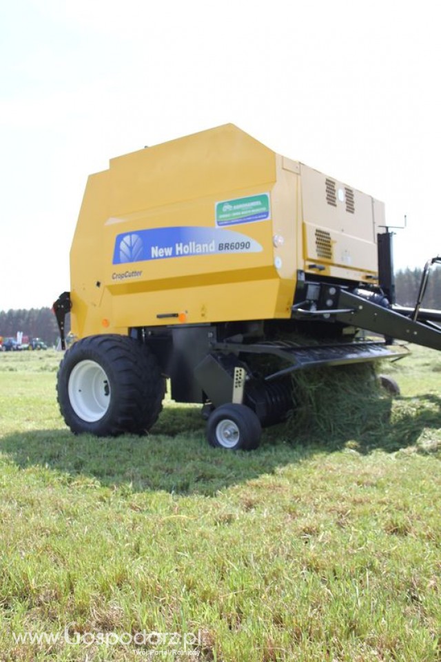 Prasa zwijająca New Holland BR6090