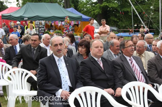 Wizytacja gości na stoiskach wystawców