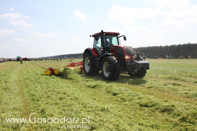 Kosirka Alpha a-motion NovaCAT + Ciągnik Valtra