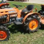 Kubota B7001