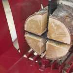 Kombajn do drewna kominkowego z piła tarczową JAPA 700