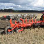 Pług obracalny zawieszany  RW47 (vario)