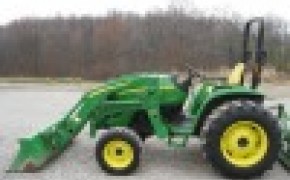 John Deere 4320