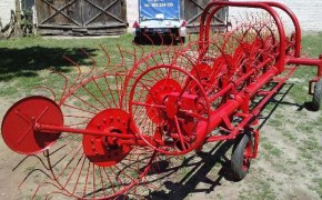 Przetrząsaczo-zgrabiarka 7-gwiazdowa