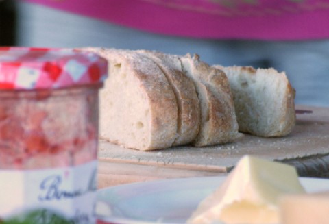 Polacy spożywają coraz mniej chleba