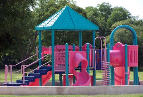 Nowy plac zabaw w Chełmskiem