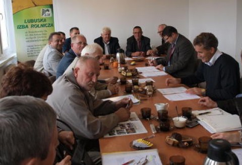 Spirala kredytowa towarowych gospodarstw