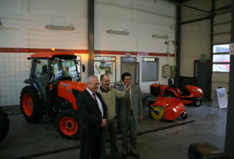 Marka Kubota świętuje sprzedaż tysięcznego ciągnika na polskim rynku