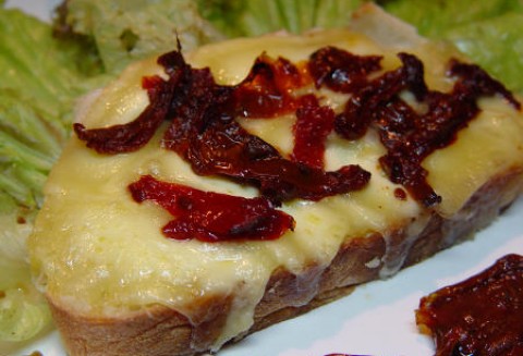 Wielka Brytania – Suszone pomidory przyczyną żółtaczki?