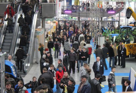 Relacja z XVII Międzynarodowych Targów Techniki Rolniczej AGROTECH i XI Targów Przemysłu Drzewnego i Gospodarki Zasobami Leśnymi LAS-EXPO